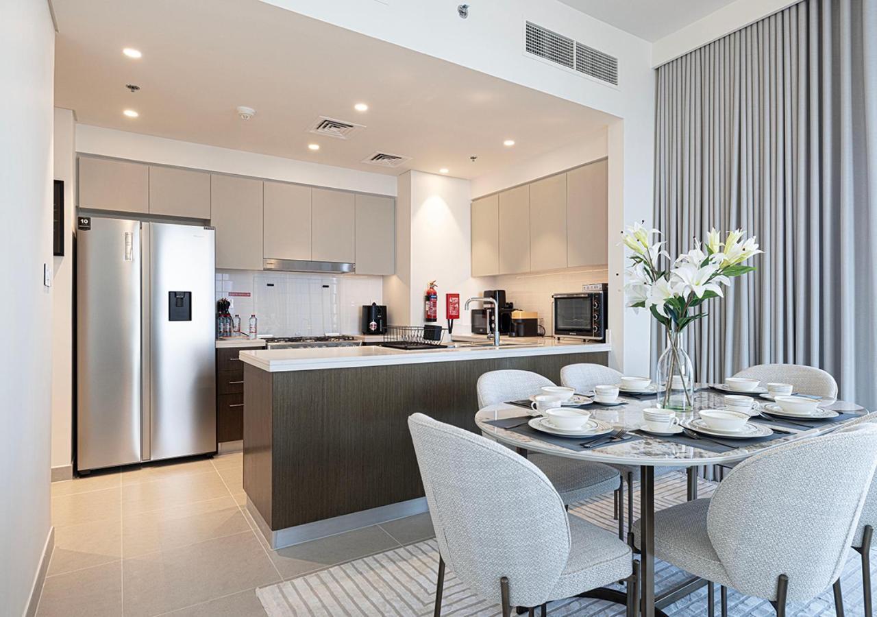 Luxury 4br In Downtown With Burj View Apartment