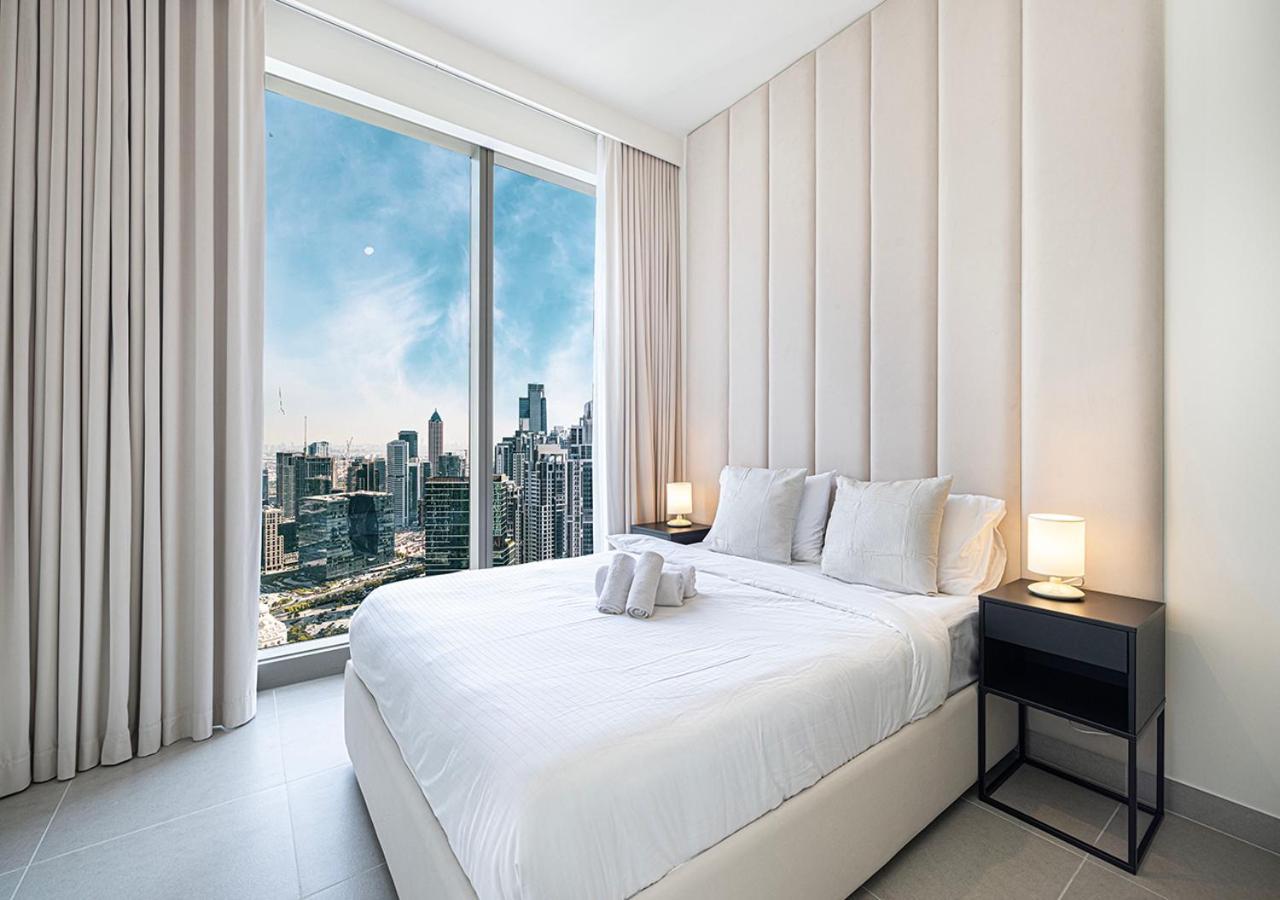 Luxury 4br In Downtown With Burj View Apartment Dubai